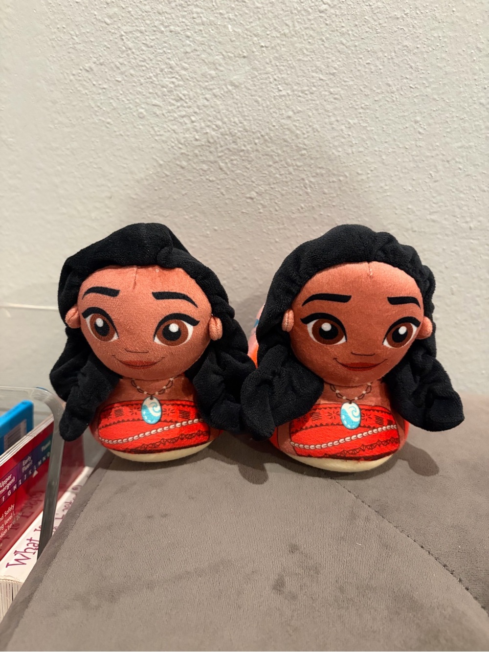 Disney Moana Toddler Slippers Size 5-6 Girls Kids Polyester